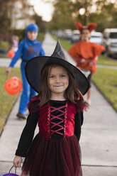 Children going trick or treating - ISF14339