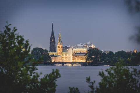 Germany, Hamburg, Outer Alster Lake with view to the city stock photo