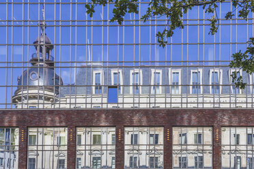 Germany, Hamburg, Stadthoefe reflecting in facade - KEBF00836