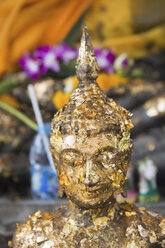 Buddhistische Skulptur in einem Tempel in Bangkok - CUF35097