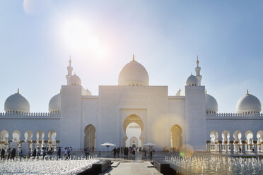 Sheikh Zayed Mosque at daytime, Abu Dhabi, United Arab Emirates - CUF35579
