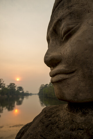 Gesicht von Deva, Südliches Tor, Angkor Thom, Angkor, Siem Reap, Kambodscha, Indochina, Asien, lizenzfreies Stockfoto