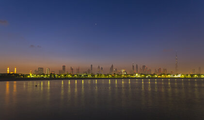 Downtown Dubai, Jumeirah Beach bei Nacht, Vereinigte Arabische Emirate - CUF35636