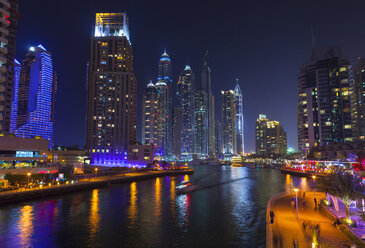 Dubai Marina bei Nacht, Vereinigte Arabische Emirate - CUF35638