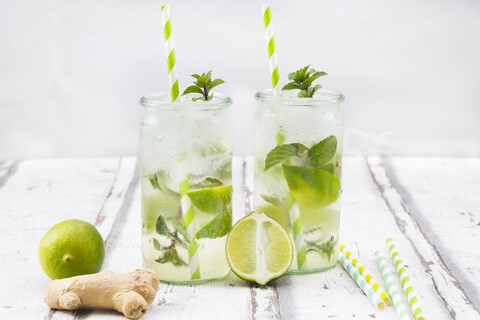 Limetten-Minze-Ingwer-Limonade, lizenzfreies Stockfoto