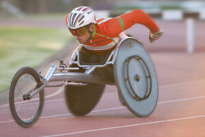 Sportler im para-athletischen Wettkampf - CUF36253