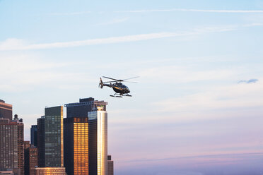 Helicopter and office buildings, New York, USA - ISF14427
