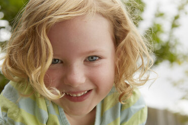 Low angle close up portrait of cute girl - CUF36918