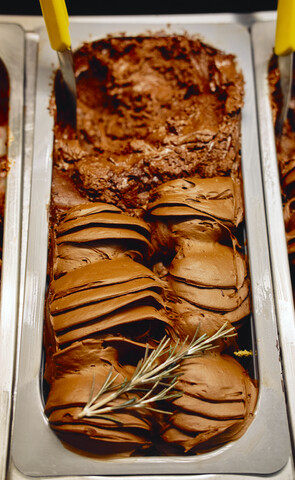 Schokoladeneis mit Kräutern, lizenzfreies Stockfoto