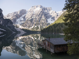taly, South Tyrol, Dolomites, Lago di Braies, Fanes-Sennes-Prags Nature Park in the morning light - MADF01402