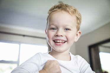 Portrait of smiling three year old boy - CUF37130