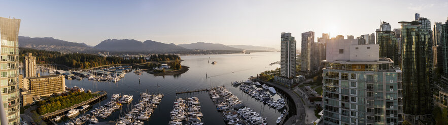 Marina, Vancouver, British Columbia, Canada - ISF14991