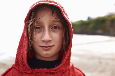 Portrait of girl in red hooded top - ISF15065