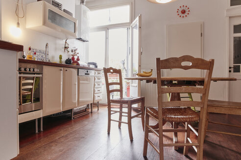 Empty kitchen of a flat - RHF02034