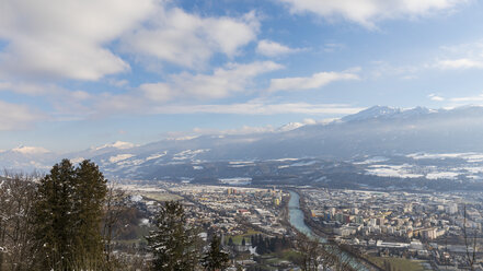 Österreich, Innsbruck, Panoramablick auf die Stadt von oben - WPEF00566