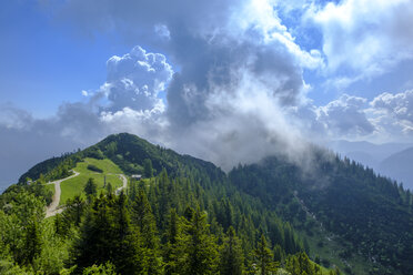 Deutschland, Bayern, Oberbayern, Ruhpolding, Chiemgauer Alpen, Mittlere und Hintere Rauschberge - LBF02011