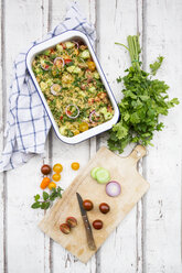 Couscous-Salat mit Tomaten, Gurken, Petersilie und Minze - LVF07200