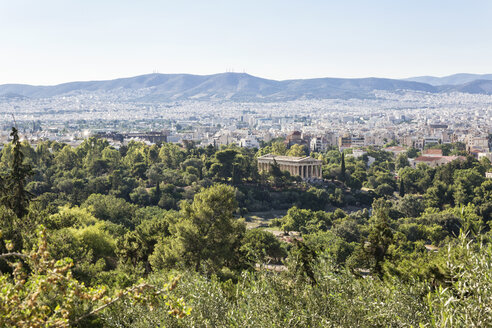 Griechenland, Attika, Athen, Agora, Tempel des Hephaistos und Stadtbild - MAMF00145