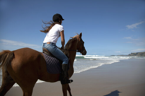 Horse riding, Pakiri Beach, Auckland, New Zealand - ISF16306