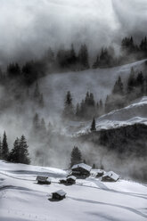Misty scene, Murren, Bernese Oberland, Switzerland - CUF39495