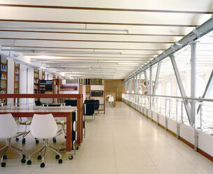 Modern library interior - CUF39575