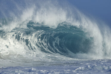 USA, Hawaii, Oahu, big wave - RUEF01904