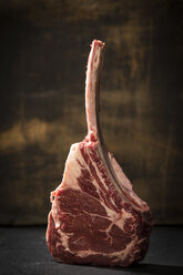 Raw tomahawk steak - MAEF12667