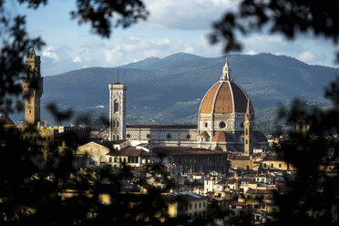 Duomo mit Blick auf die Dächer von Florenz - CUF40284