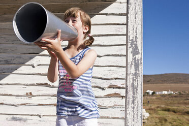 Girl with megaphone - CUF40780
