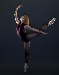 Young female ballet dancer in pose - CUF41250