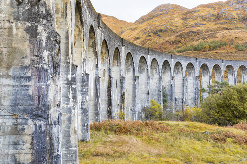 UK, Schottland, Hochland, Glenfinnan-Viadukt - WPEF00691