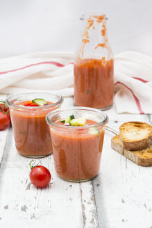 Hausgemachte Gazpacho im Glas - LVF07288