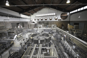 Machinery in a brewery - CUF43328