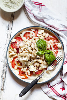 Weißer Bohnen-Tomatensalat mit Zwiebeln und Feta - SBDF03666