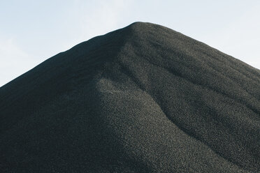 Black coloured gravel pile at a quarry, Seattle, Washington, USA - MINF00832