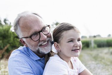 Glücklicher Vater und Tochter haben Spaß - UUF14576