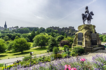 UK, Schottland, Edinburgh, Castle Rock, Soldatendenkmal der Royal Scot Greys - THAF02176