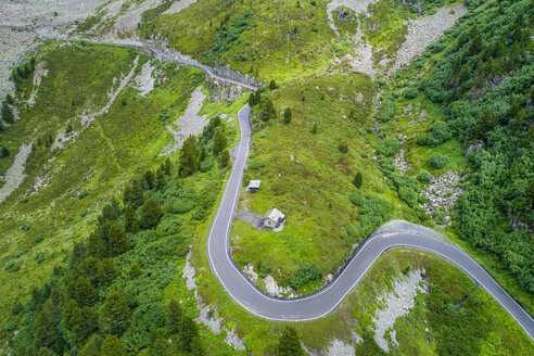 Schweiz, Kanton Graubünden, Luftaufnahme des Albulapasses - STSF01695