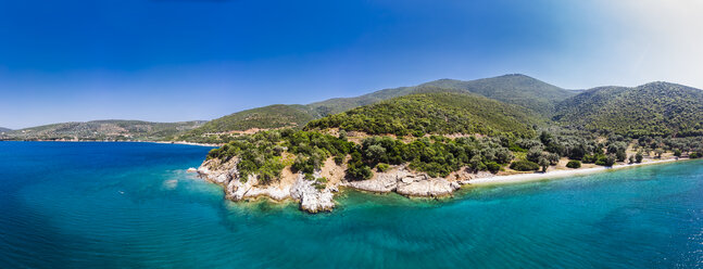 Griechenland, Ägäisches Meer, Pagasetischer Golf, Halbinsel Pelion, Strand von Kufala - AMF05848