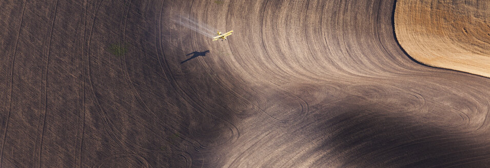 Farmland landscape, with ploughed fields and furrows in Palouse, Washington, USA. An aerial view with natural patterns. - MINF02199