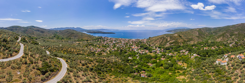 Griechenland, Ägäisches Meer, Luftaufnahme der Bucht von Milina, lizenzfreies Stockfoto