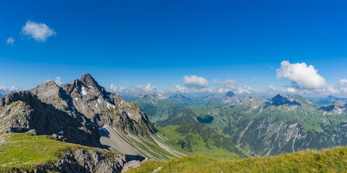 Deutschland, Bayern, Allgäu, Allgäuer Alpen, Blick vom Hochrappenkopf zum Biberkopf - WGF01205