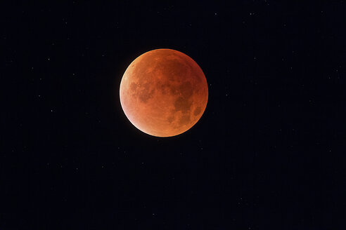 Totale Mondfinsternis mit Sternen im Hintergrund, Blutmond - THGF00047