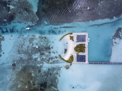 Malediven, Luftaufnahme der Bungalows, lizenzfreies Stockfoto