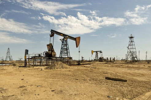 Azerbaijan, Baku, oil fields - FPF00183