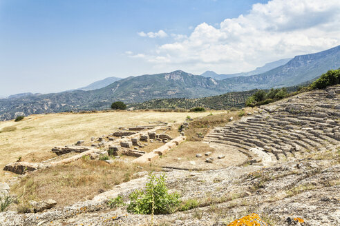 Griechenland, Peloponnes, Egira, Amphitheater von Aigeira - MAMF00162