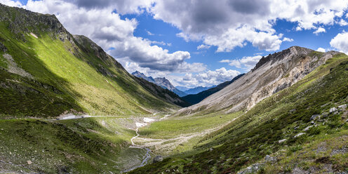 Schweiz, Livigno Alpen, Kanton Graubünden, Blick vom Livigno Pass - STSF01704