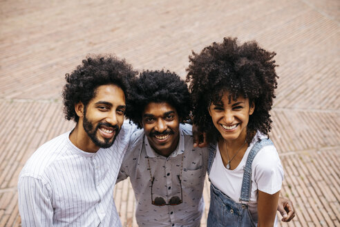 Group picture of three friends - JRFF01739