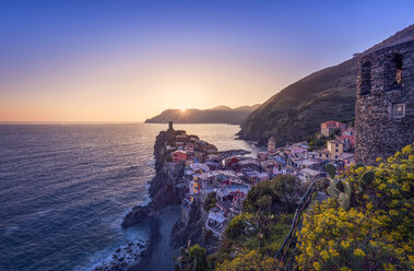 Italy, Liguria, La Spezia, Cinque Terre National Park, Vernazza at sunset - RPSF00224