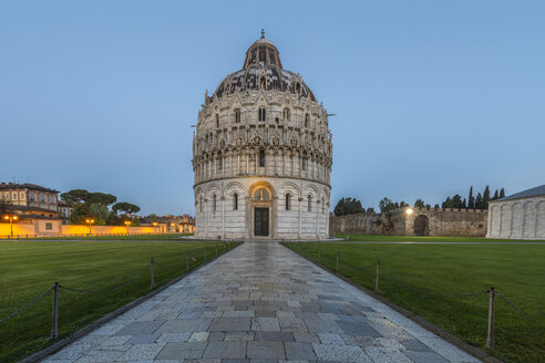 Italy, Pisa, Pisa Baptistery - RPSF00230